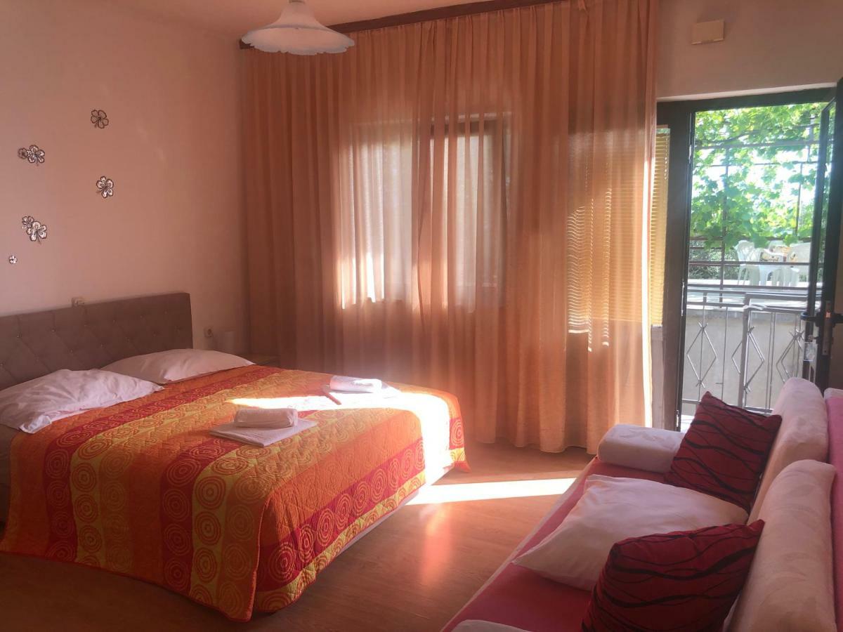 4 Sisters Apartments Gradac  Exterior foto